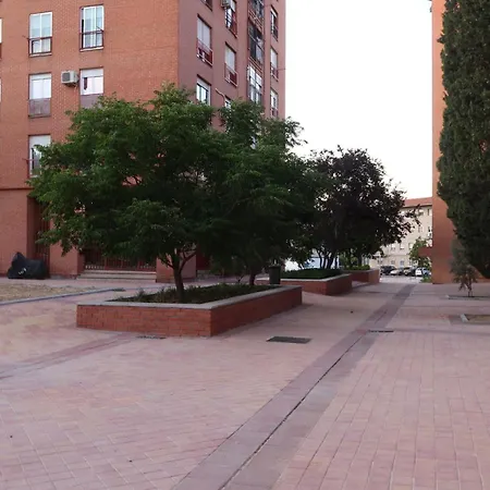 Apartament Ama Madrid Metropolitano 04 Zewnętrze zdjęcie